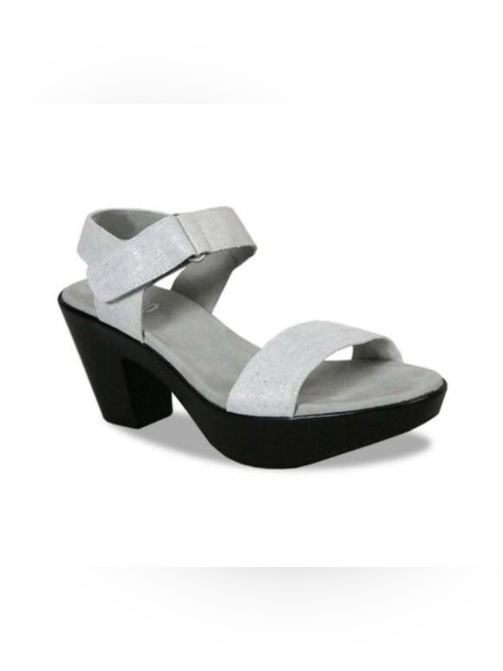 Munro Willa platform sandals in a silver metallic suede with a block heel